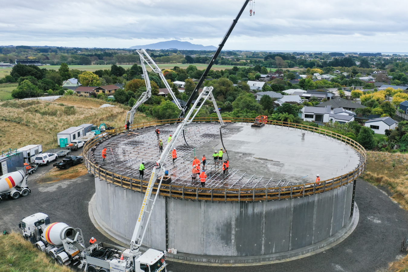 Roof being poured on the Ōtaki Reservoir