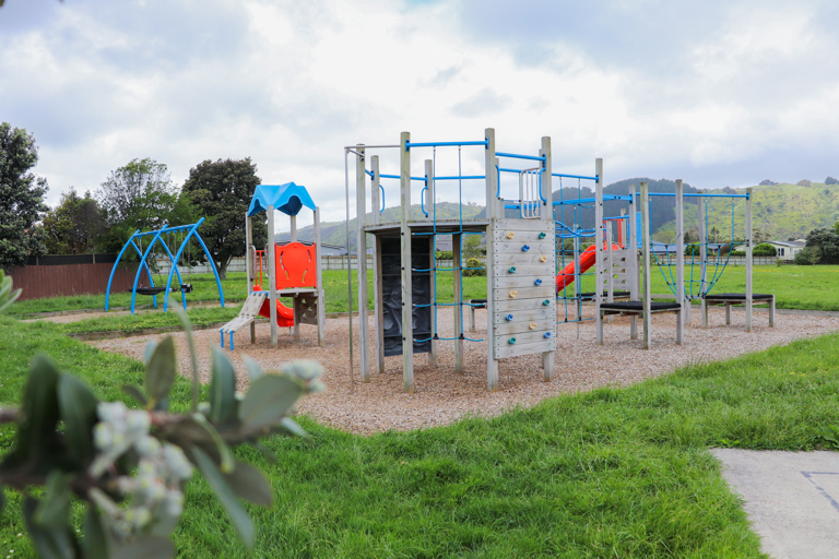 Pohutukawa Park Playground