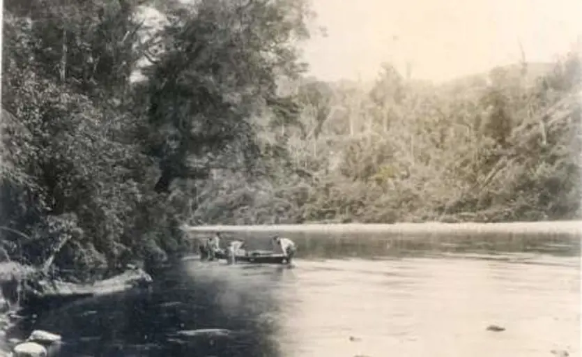 Ōtaki Gorge survey party including Morgan Carkeek. Image courtesy of Otaki Historical Society Collection.