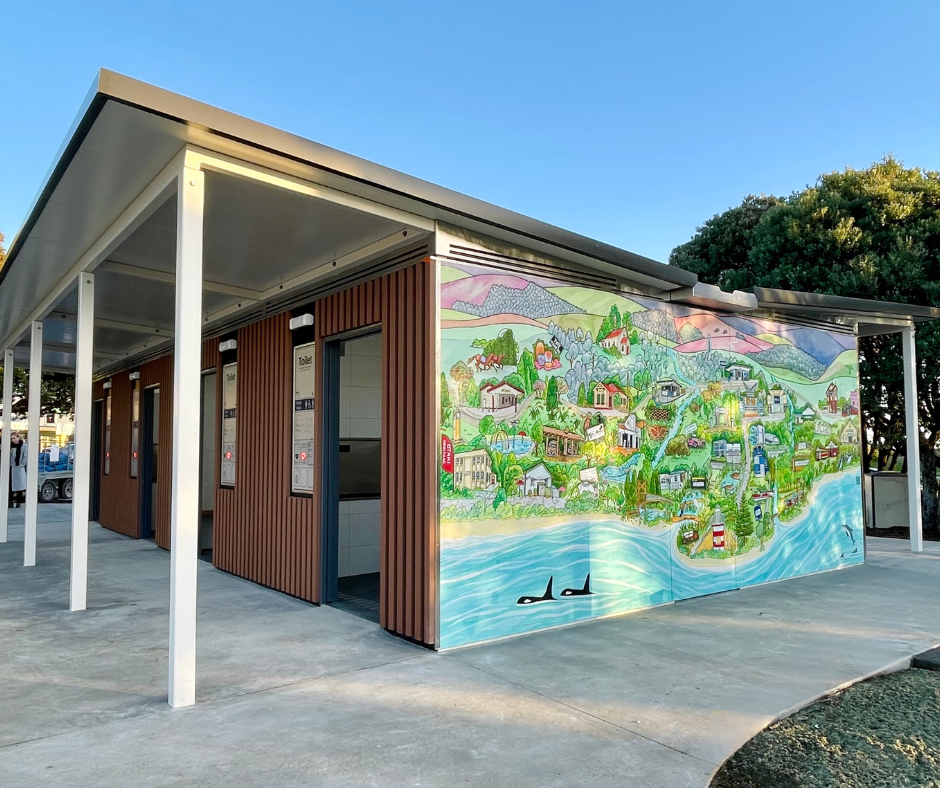 The new toilet block at MacLean Park features stunning images designed by local artist Sarah Pou. The images feature significant location of the Kāpiti Coast as well as its secret undersea live.